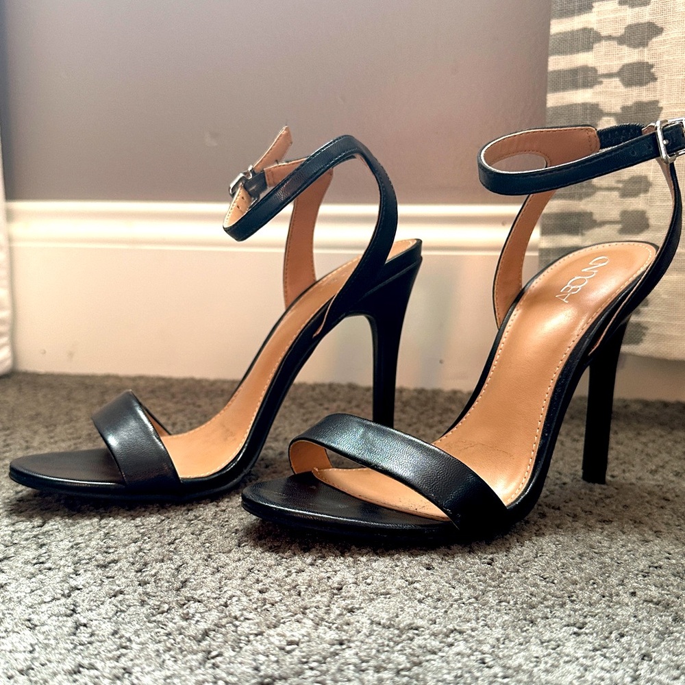 Simple Black Heels